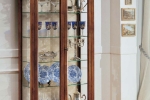 ויטרינה  2 דלתות אוורירית  דגם - 805 - 7.5 פילי - איטליה במידות-אורך89 עומק34 גובה170. ניתן לקבל בכל גוון וצבע.  מעץ פרי מלא ואיכותי. עמ, 189 . דיזיין .G.D – גלרי דענתיק  רח' משכית 8 - הרצליה .  www.gallerydeantique.com